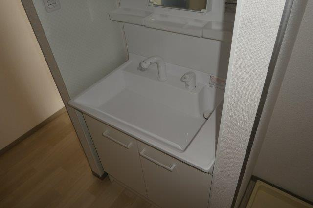 ハイカムール貝吹Dの独立洗面台|シャンプードレッサー