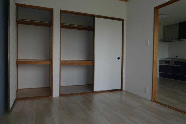 ハイカムール貝吹Dの収納|洋室