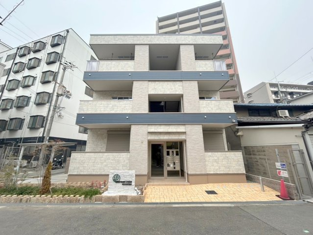 シャルマン・トレーズの外観