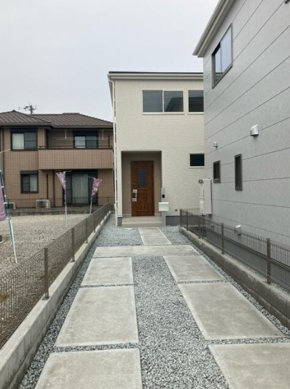 加古川市別府町新野辺北町6期の駐車場