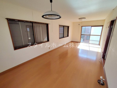 【居間・リビング】 | 小池町貸家