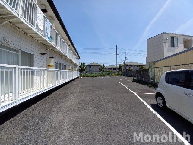 エステートピア上松の駐車場
