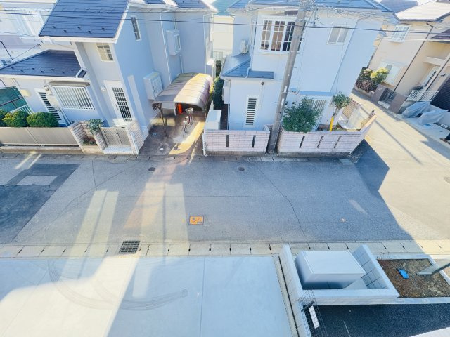 柏市花野井新築戸建（花野井Ⅲ）の前面道路含む現地写真|南側前面道路・幅員約5Ｍ