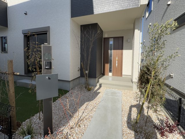 柏市花野井新築戸建（花野井Ⅲ）のエントランス|エントランス・玄関ポーチ