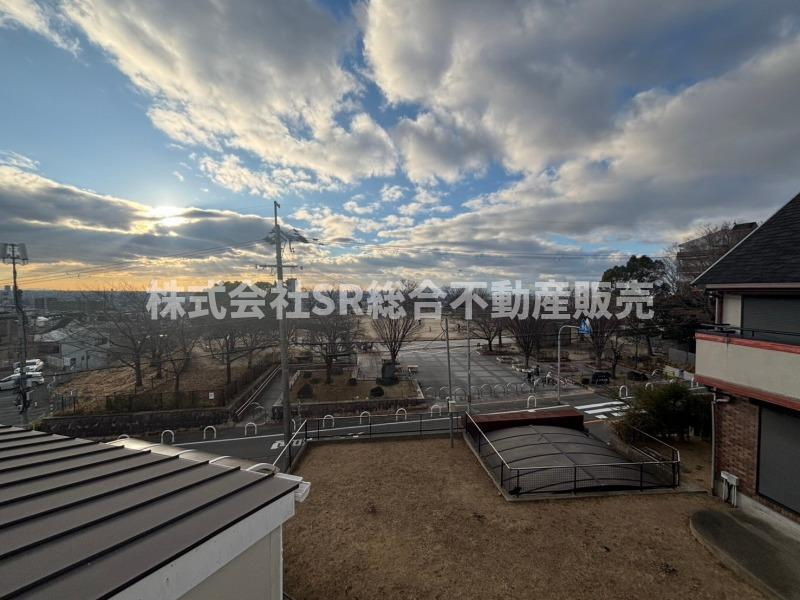 東石切町3丁目中古戸建の展望|公園がよく見えます♪
