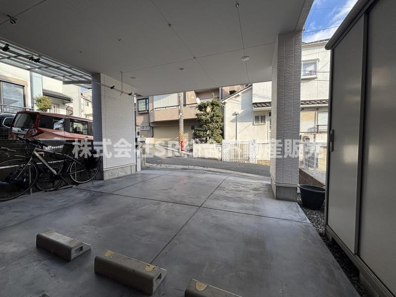 東石切町3丁目中古戸建の駐車場|駐車場があります