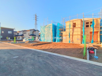 【外観】 | GRAFARE久喜市鷲宮4期5号棟 | 建築中の為、ご見学ご希望の際はお近くの完成物件をご案内いたします。