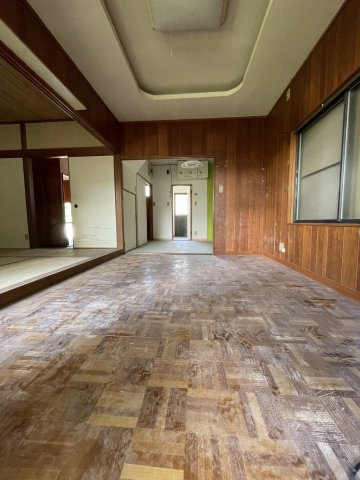 二丈武１丁目　戸建の洋室|落ち着いた色調の洋室です