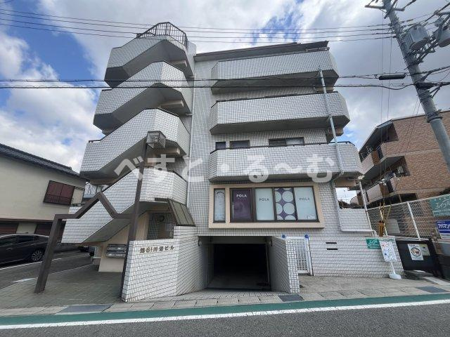 第61川辺ビルの外観