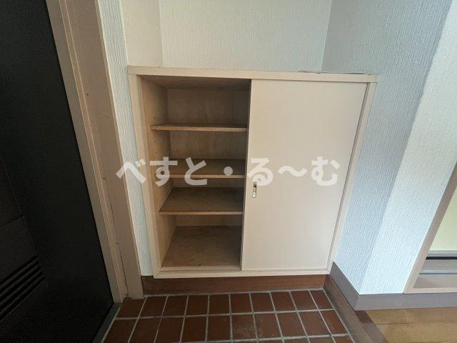 第61川辺ビルの収納