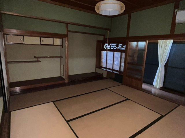 西条市丹原町北田野221の和室