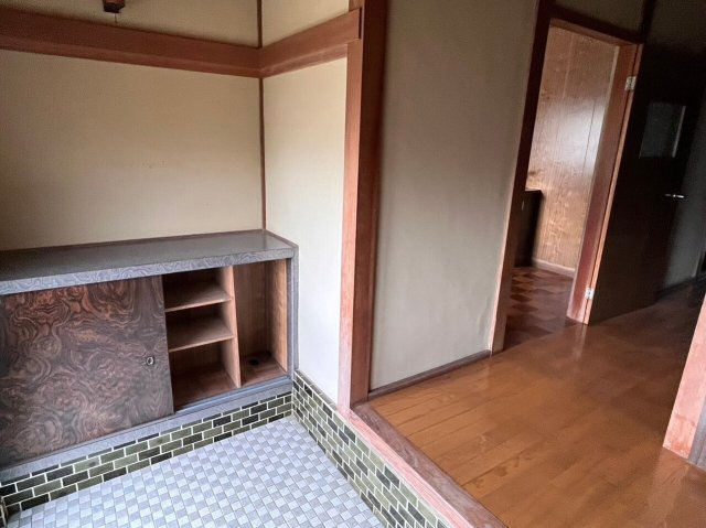 西条市丹原町北田野221の玄関