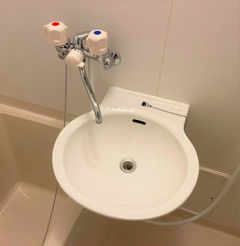 レオパレスサンシティの内装|明るい室内です