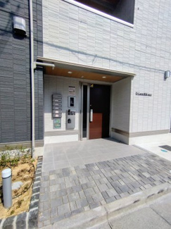 【エントランス】