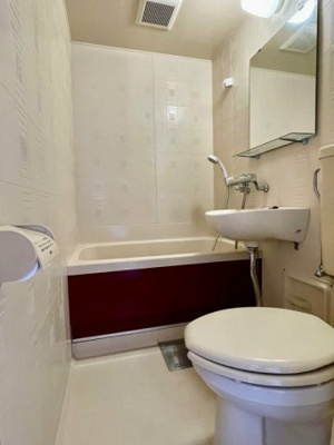 【浴室】 | ガーデナハイツ | 落ち着いた空間のお風呂です