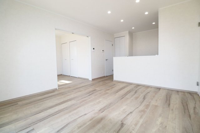 郡山市小原田２丁目　　  　　小原田小学校、小原田中学区　の居間・リビング