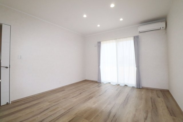 郡山市小原田２丁目　　  　　小原田小学校、小原田中学区　の居間・リビング