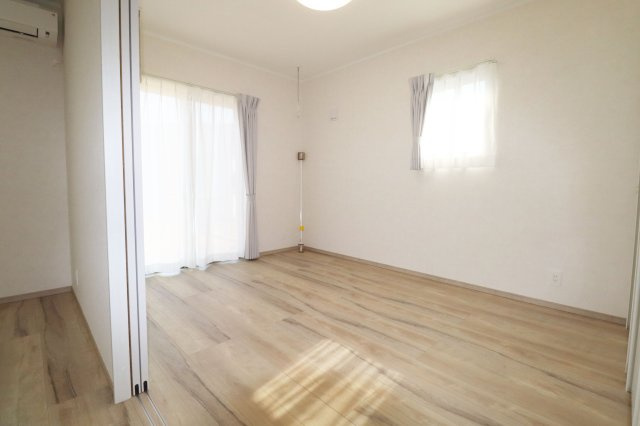 郡山市小原田２丁目　　  　　小原田小学校、小原田中学区　の洋室