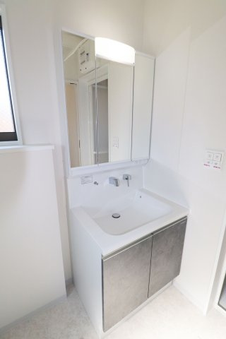 郡山市小原田２丁目　　  　　小原田小学校、小原田中学区　の洗面所