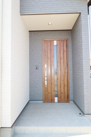 郡山市小原田２丁目　　  　　小原田小学校、小原田中学区　の玄関