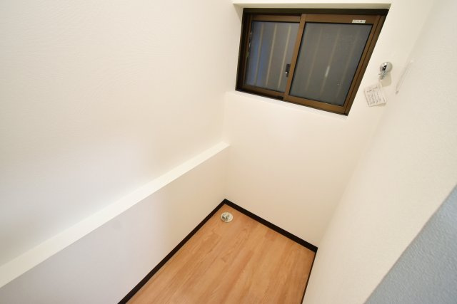 エール今津のその他|室内洗濯置き場