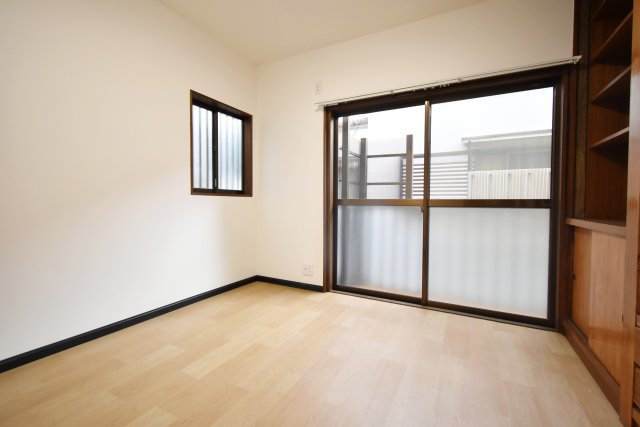 エール今津の洋室|2階5帖