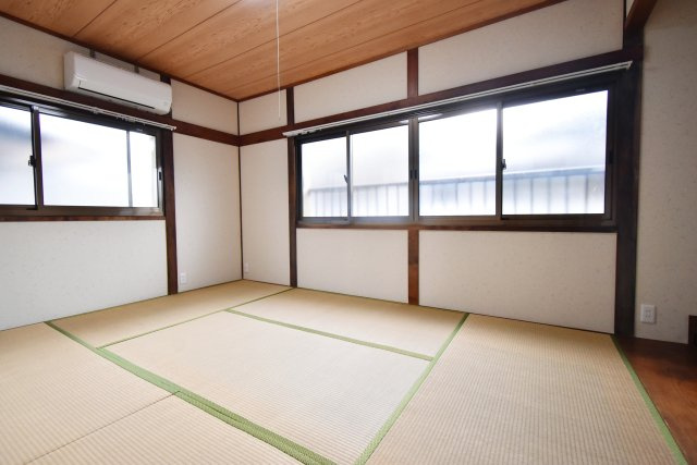 エール今津の和室