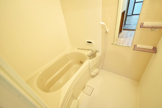 エール今津の浴室