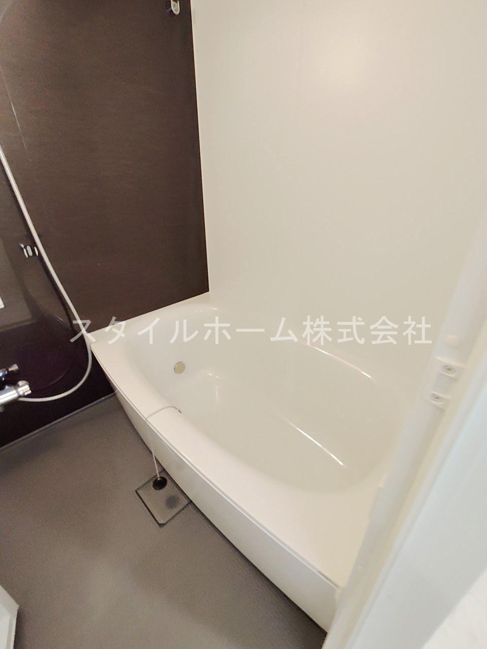 ブルシアの浴室