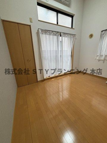 仲介手数料０円！エーデルワイスIIの居間・リビング