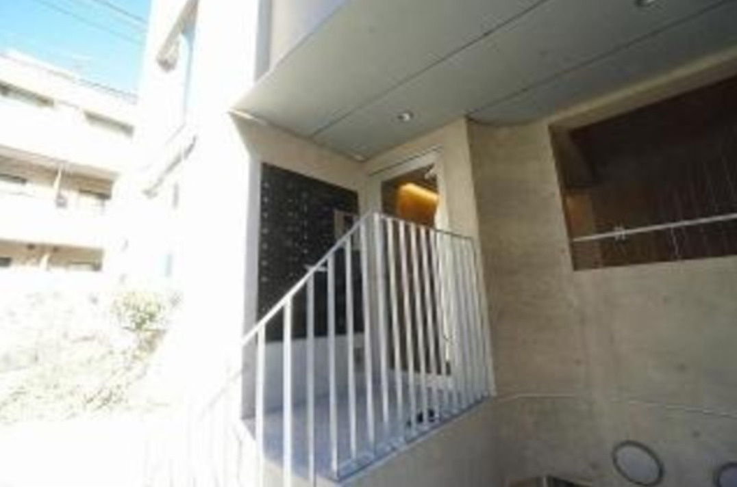 ASTILE市谷柳町のエントランス|ASTILE市谷柳町　オートロック付き