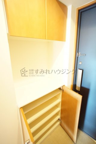 エコロジー宝塚レジデンスの玄関|参考、同建物・同間取りの号室