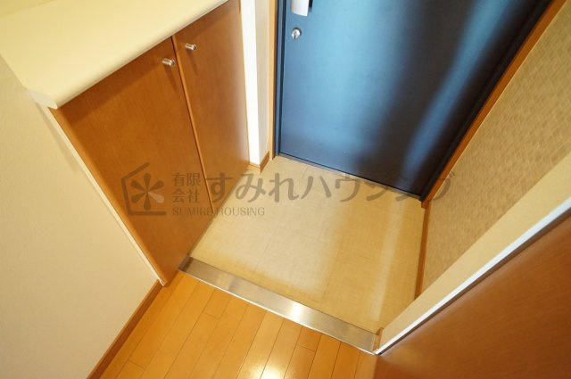 エコロジー宝塚レジデンスの玄関|参考、同建物・同間取りの号室