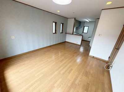 【居間・リビング】 | 山科区西野楳本町　中古戸建