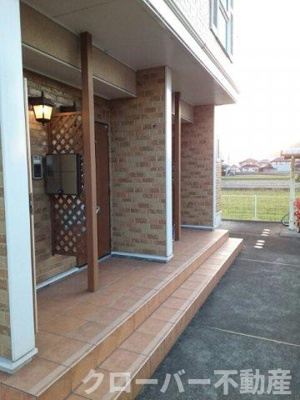 【エントランス】 | メゾン・ポポラーレＡ