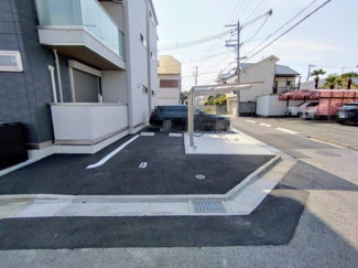 【駐車場】