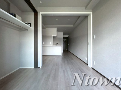 【その他】 | プレサンス ロジェ 名古屋駅 NORTH FRONT | こちらのリビングで趣味の時間をお楽しみください