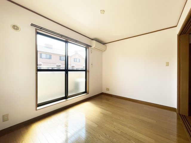 ナトゥラヴィータ壱番館の居間・リビング