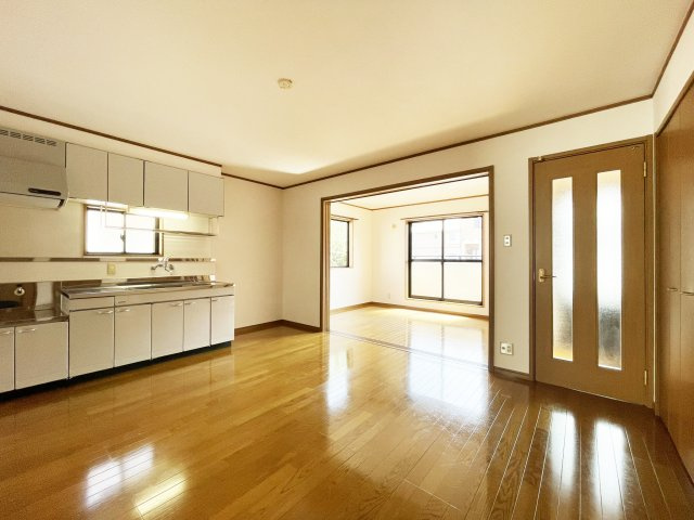 ナトゥラヴィータ壱番館の居間・リビング