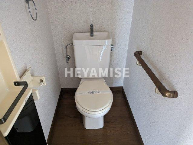 ユニバーサルコーポのトイレ