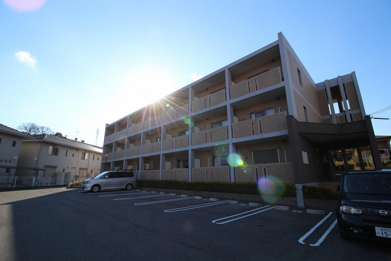 フォレスタ