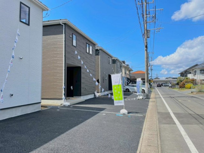 【前面道路含む現地写真】 | 神栖市神栖第８－４号棟 | 【祝完成！】ご希望の物件も探せます！お問合せお待ちしています！