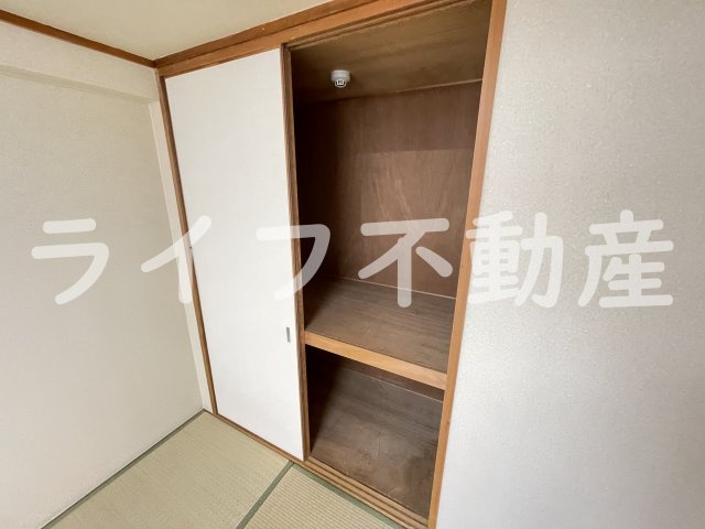 OMレジデンス八戸ノ里の収納|便利な収納スペースです