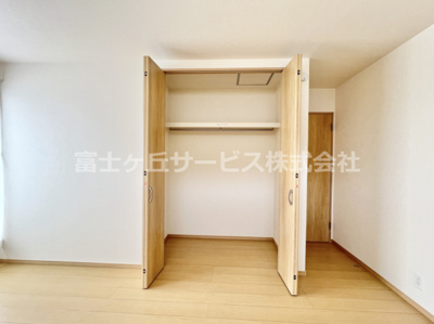 【収納】 | 富士宮市小泉 8期 新築一戸建て A号棟 | 寝室の収納です