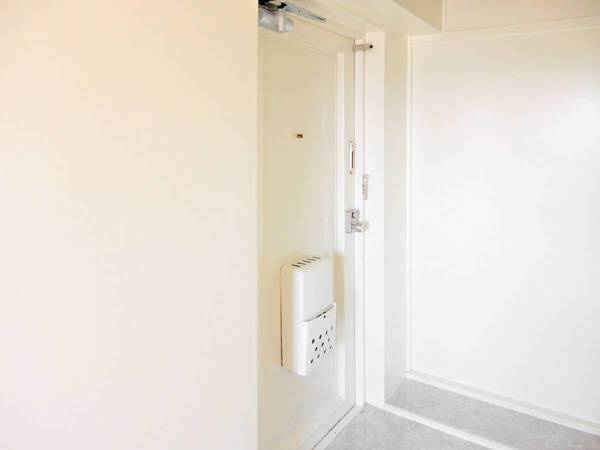 ビレッジハウス土樋1号棟の玄関|ビレッジハウスの同一物件・同一タイプの間取りの写真です