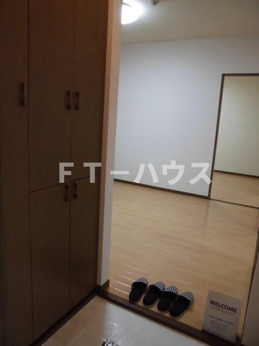 ルピナス幕張の玄関|玄関