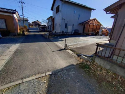 【前面道路含む現地写真】 | 下妻市半谷　平屋建て