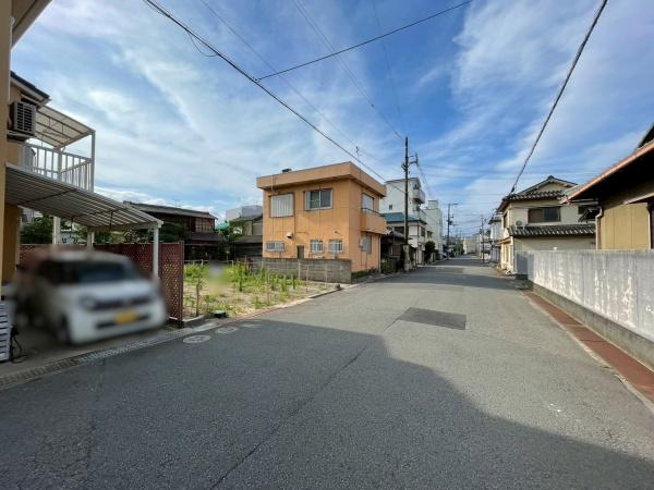 和歌山市舟津町2丁目土地 (1号地＋2号地)の前面道路含む現地写真