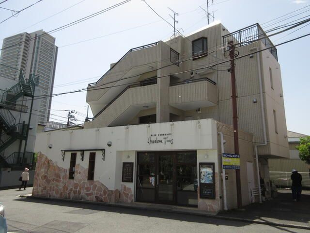 ルビーパレスヨコオの外観