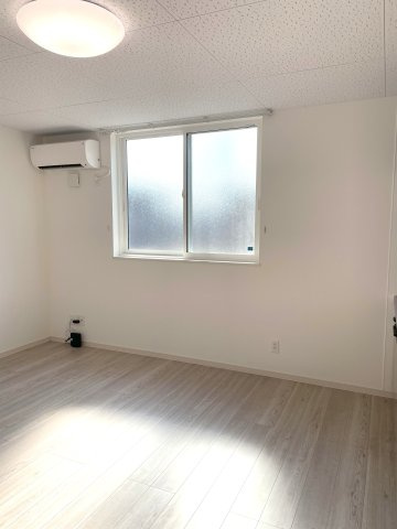 ReGLOSS城下の居間・リビング